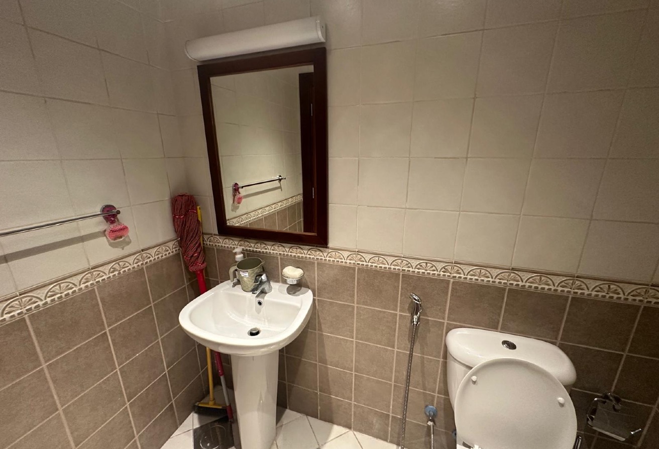 1 Bedroom Furnished Including Bills City View thumbnail 11
