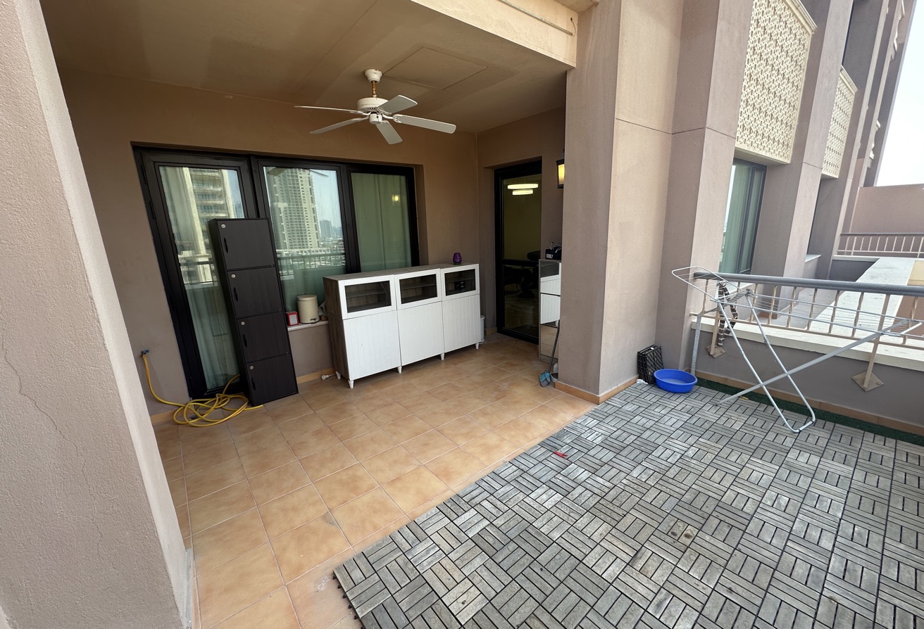 1 Bedroom Furnished Including Bills City View thumbnail 11
