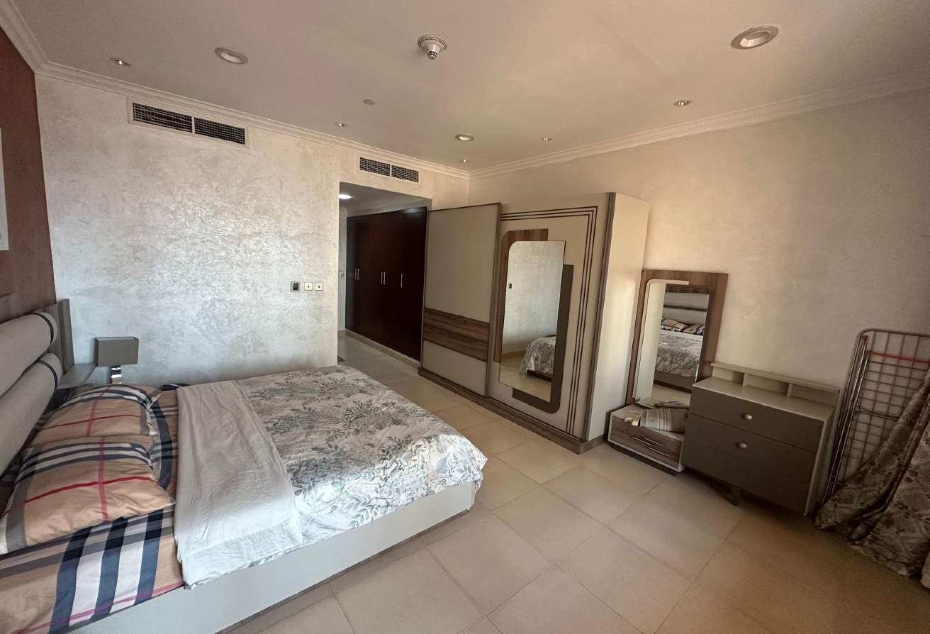 1 Bedroom Furnished Including Bills City View thumbnail 8