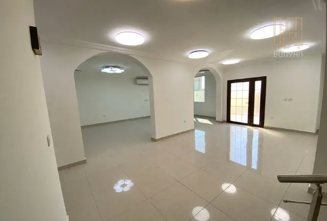 62525359 - Property Image 3