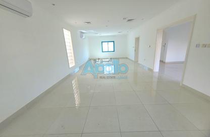 Villa - 4 Bedrooms - 5 Bathrooms for rent in Ammar Bin Yasser Street - Al Aziziyah - Doha