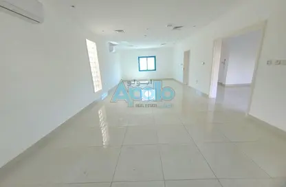 Villa - 4 Bedrooms - 5 Bathrooms for rent in Ammar Bin Yasser Street - Al Aziziyah - Doha