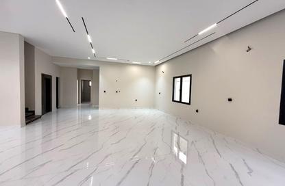 Villa - 6 - 6 for sale in Old Airport Road - Old Airport Road - Doha Villa - 6 - 6 for sale in Old Airport Road - Old Airport Road - Doha