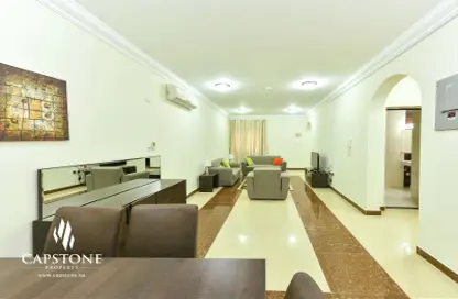 Apartment - 2 Bedrooms - 2 Bathrooms for rent in Bin Omran 35 - Fereej Bin Omran - Doha