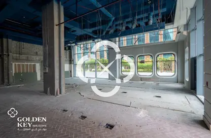 Show Room - Studio for rent in Marina Residences 195 - Marina District - Lusail