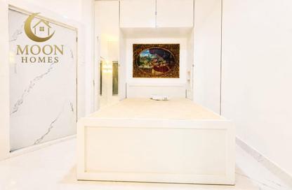 Apartment - Studio - 1 Bathroom for rent in Umm Ghwailina Comm - Umm Ghuwalina - Umm Ghuwailina - Doha