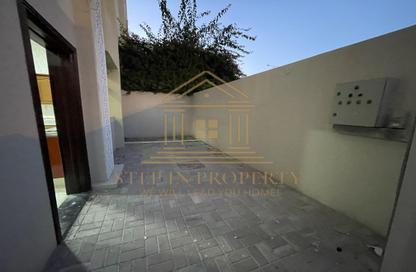 Villa - 4 Bedrooms - 5 Bathrooms for rent in Al Hanaa Street - Al Gharrafa - Doha