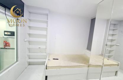 Apartment - Studio - 1 for rent in Umm Ghuwailina 4 - Umm Ghuwailina - Doha