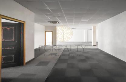 Office Space - Studio - 2 for rent in Saeed Ibn Jubair - Al Aziziyah - Doha