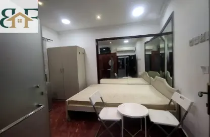 Apartment - Studio - 1 Bathroom for rent in Umm Ghwailina Comm - Umm Ghuwalina - Umm Ghuwailina - Doha