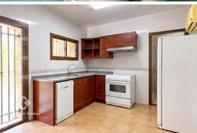 63420356 - Property Image 3