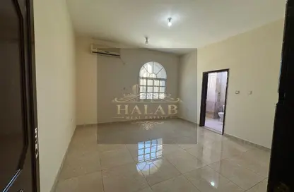 Apartment - 2 Bedrooms - 2 Bathrooms for rent in Souk Al gharaffa - Al Gharrafa - Doha
