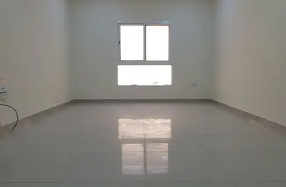 Apartment - 2 Bedrooms - 2 Bathrooms for rent in Al Mansoura - Al Mansoura - Doha