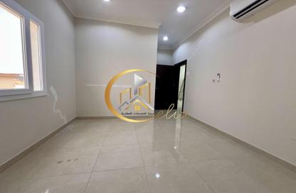 Apartment - 1 Bedroom - 2 Bathrooms for rent in Al Nasr Street - Al Nasr - Doha