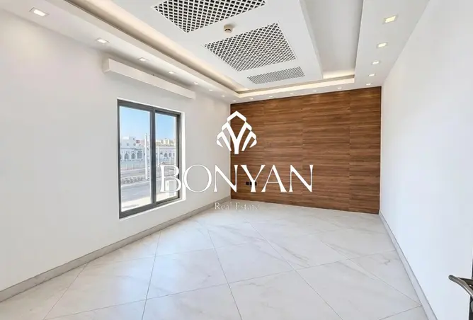 63311353 - Property Image 3