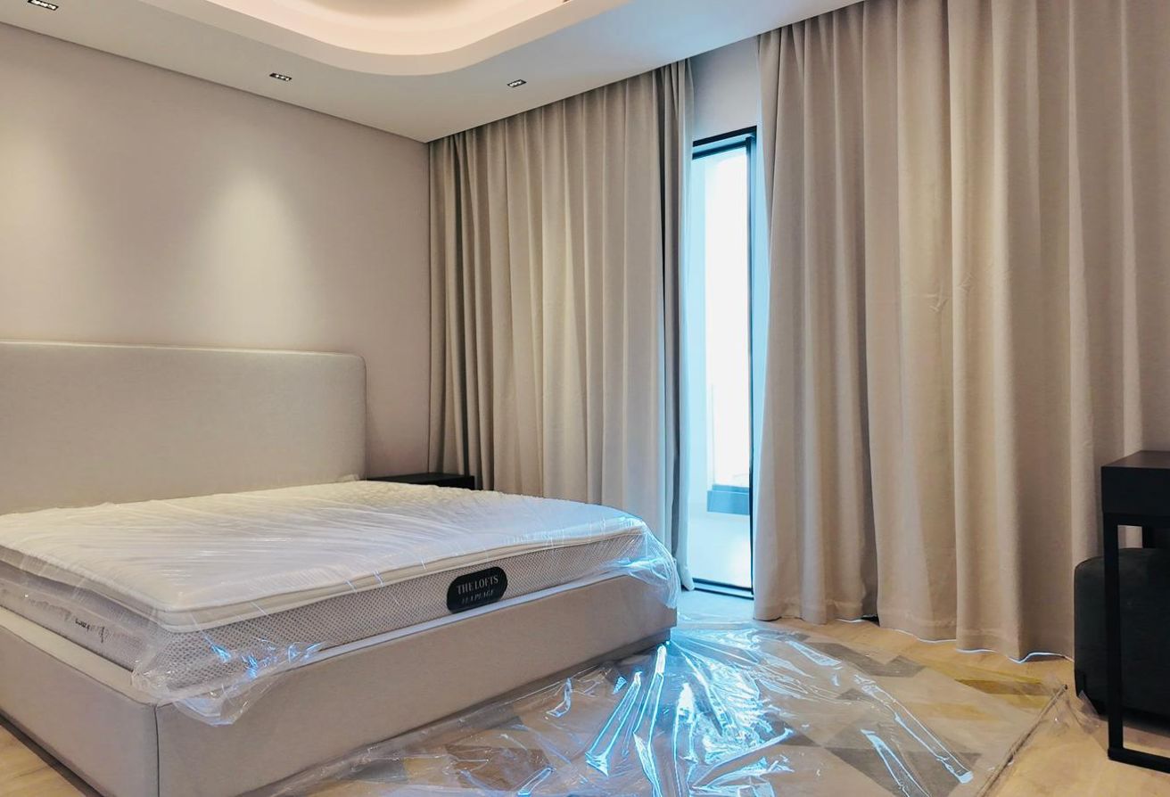 Beach View 3BR Duplex Loft | Fully Furnished thumbnail 12