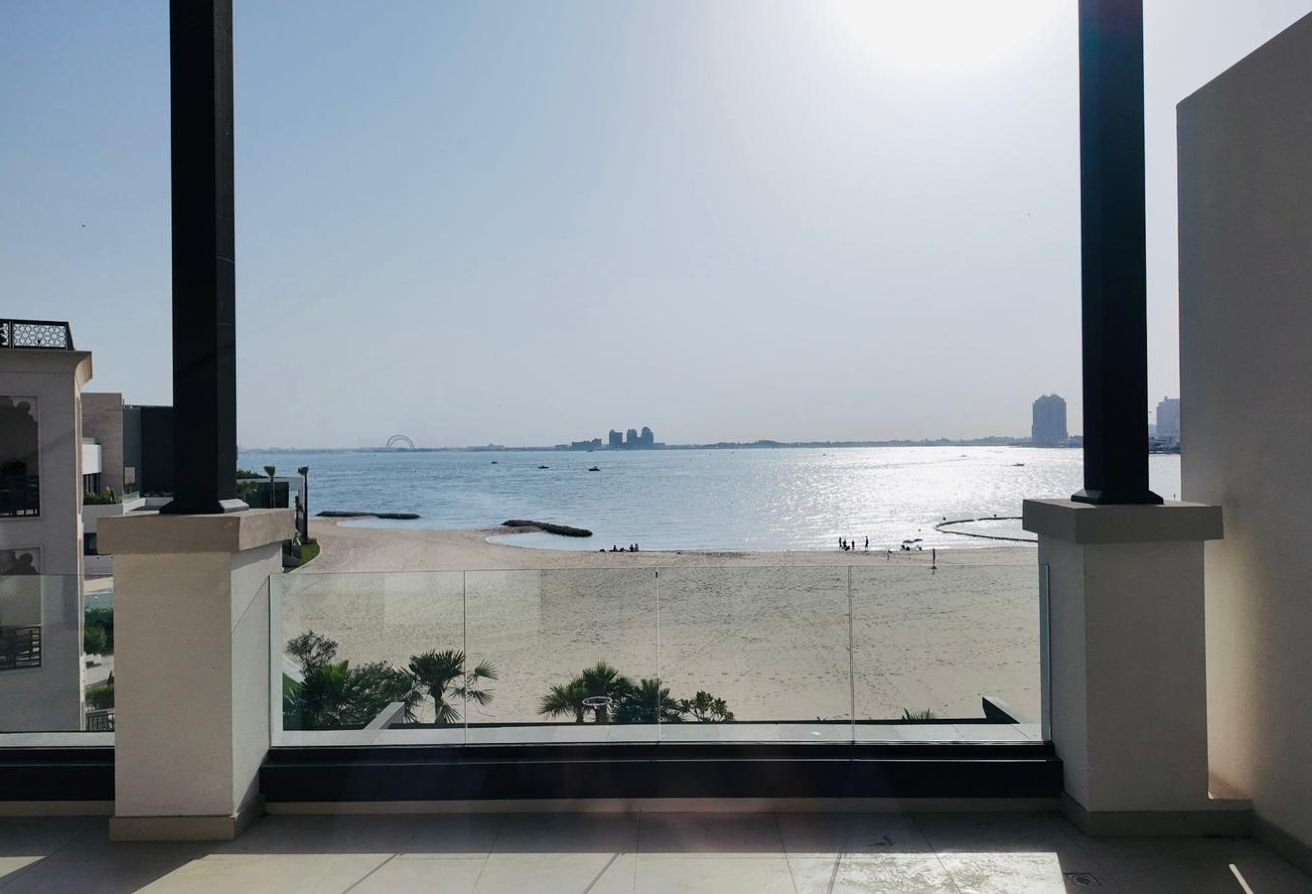 Beach View 3BR Duplex Loft | Fully Furnished thumbnail 6