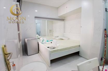 Apartment - Studio - 1 Bathroom for rent in Umm Ghuwailina 4 - Umm Ghuwailina - Doha