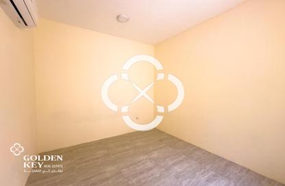 Warehouse - Studio - 1 Bathroom for rent in East Industrial Street - Birkat Al Awamer - Al Wakra Warehouse - Studio - 1 Bathroom for rent in East Industrial Street - Birkat Al Awamer - Al Wakra