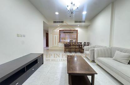 Apartment - 2 Bedrooms - 3 Bathrooms for rent in Anas Street - Fereej Bin Mahmoud North - Fereej Bin Mahmoud - Doha