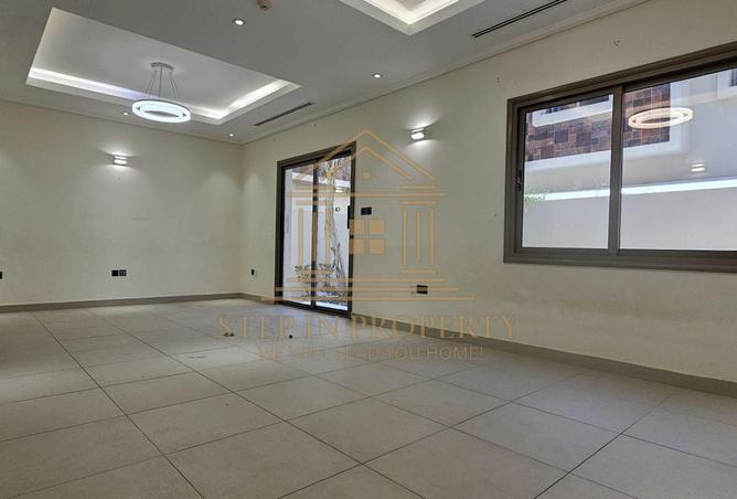 56267563 - Property Image 2