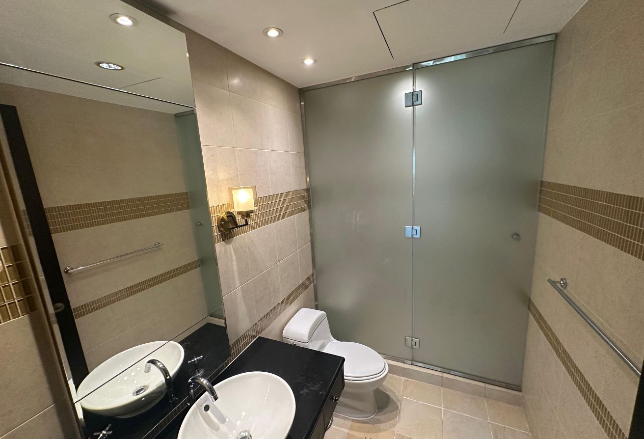 For Sale/Rent: 2BR in The Pearl – Prime Spot thumbnail 7
