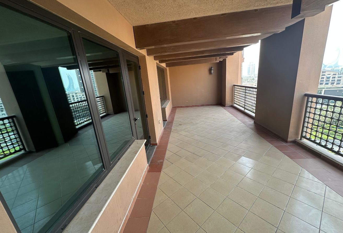 For Sale/Rent: 2BR in The Pearl – Prime Spot thumbnail 5