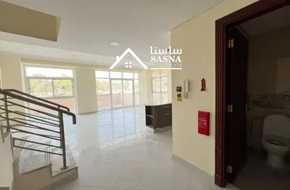 دوبلكس - 2 غرف نوم - 3 حمامات للبيع في جنوب فوكس هيلس - فوكس هيلز - الوسيل