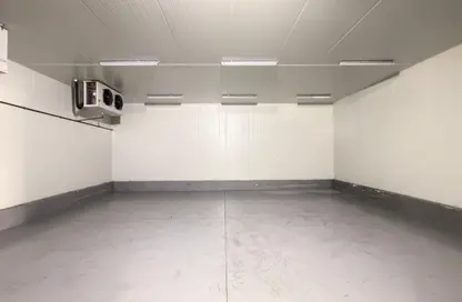 مخزن - استوديو - 8 حمامات للايجار في بركة العوامر - الوكرة