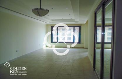 Apartment - 2 Bedrooms - 3 Bathrooms for rent in East Porto Drive - Porto Arabia - The Pearl Island - Doha Apartment - 2 Bedrooms - 3 Bathrooms for rent in East Porto Drive - Porto Arabia - The Pearl Island - Doha