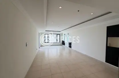 Apartment - 2 Bedrooms - 3 Bathrooms for rent in East Porto Drive - Porto Arabia - The Pearl Island - Doha