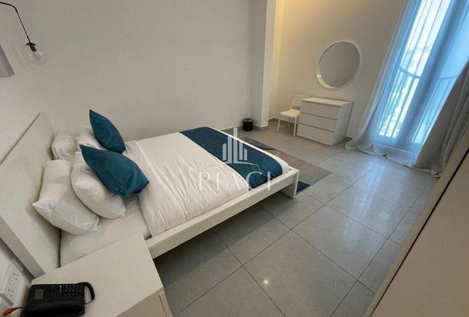 56928340 - Property Image 2