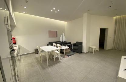 Hotel Apartments - 1 Bedroom - 1 Bathroom for rent in Ramada Tower - Al Muntazah - Doha