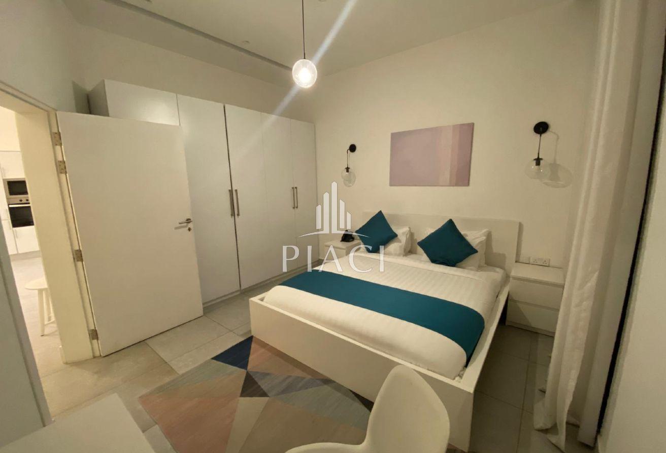 Available 1BHK FF Hotel Apt in Muntazah nr SalwaRd