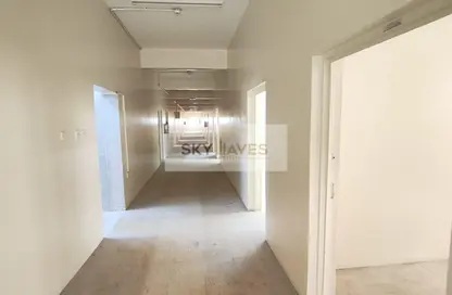 Labor Camp - Studio - 7+ Bathrooms for rent in Industrial Area 4 - Industrial Area - Industrial Area - Doha