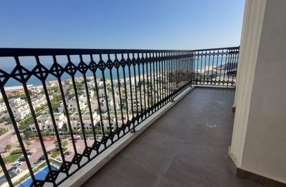Apartment - 2 Bedrooms - 4 Bathrooms for rent in Floresta Gardens - Floresta Gardens - The Pearl Island - Doha