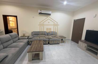 Apartment - 2 Bedrooms - 2 Bathrooms for rent in Royal Plaza - Al Sadd - Doha
