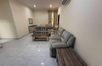 Apartment - 2 Bedrooms - 2 Bathrooms for rent in Royal Plaza - Al Sadd - Doha