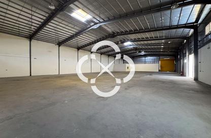 Warehouse - Studio for rent in East Industrial Street - Birkat Al Awamer - Al Wakra