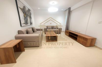 Apartment - 2 Bedrooms - 4 Bathrooms for rent in Al Khair Tower - Corniche Road - Corniche Road - Doha