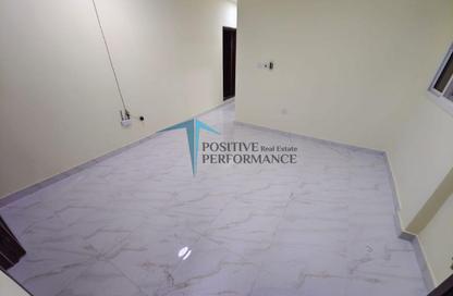 Apartment - 2 - 2 for rent in Madinat Khalifa Building 58 - Madinat Khalifa South - Madinat Khalifa - Doha