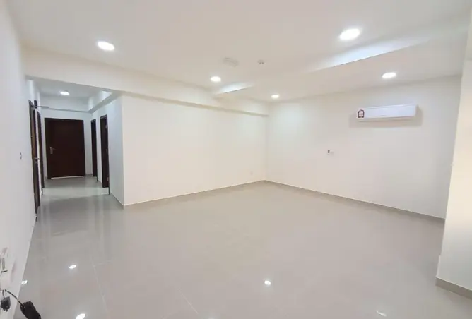 63810184 - Property Image 2