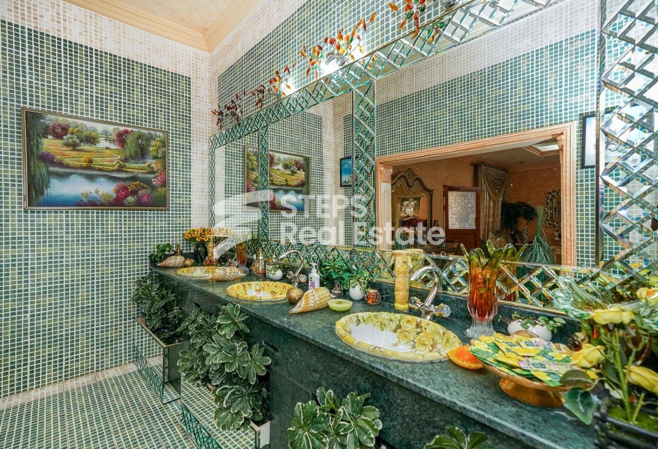 5 BHK Villa with Maids Room for Sale in Al Wakrah