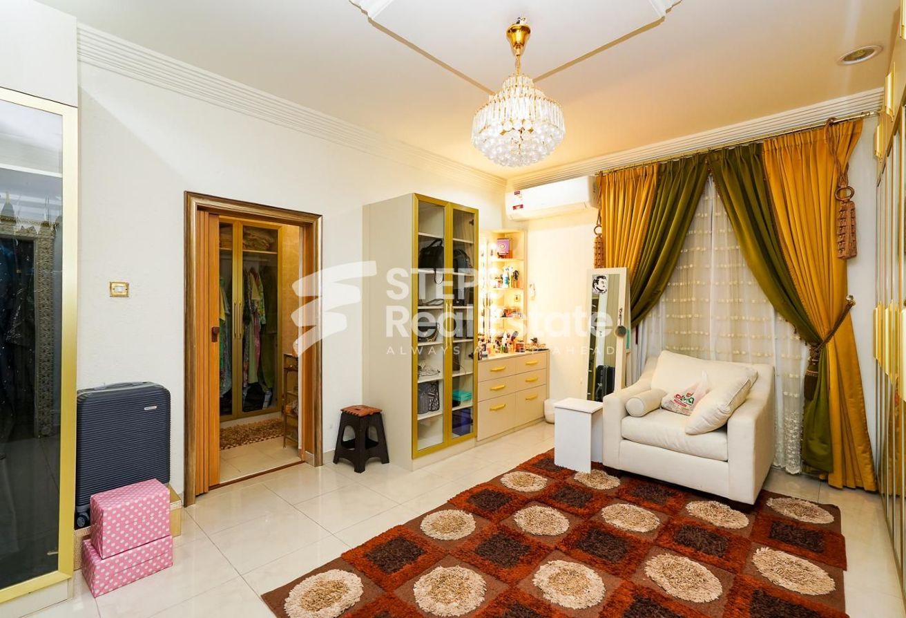 5 BHK Villa with Maids Room for Sale in Al Wakrah