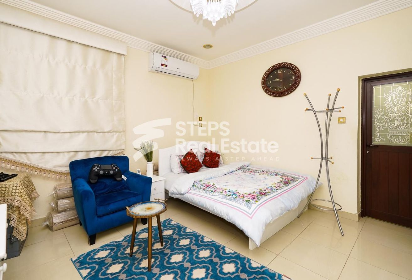5 BHK Villa with Maids Room for Sale in Al Wakrah