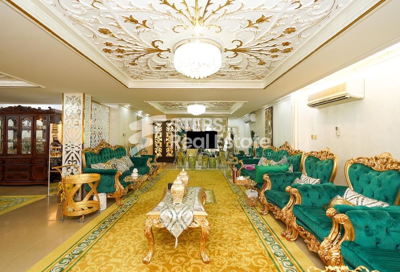 5 BHK Villa with Maids Room for Sale in Al Wakrah