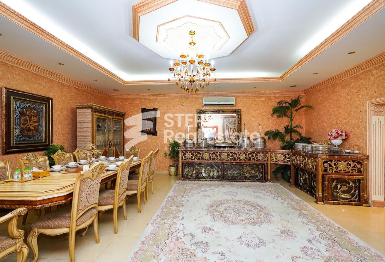 5 BHK Villa with Maids Room for Sale in Al Wakrah