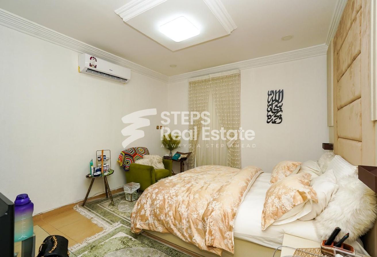 5 BHK Villa with Maids Room for Sale in Al Wakrah