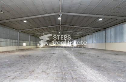 Warehouse - Studio - 1 Bathroom for rent in Industrial Area 4 - Industrial Area - Industrial Area - Doha