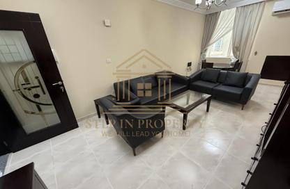 مجمع سكني - 1 - 2 للايجار في شارع الجزيره - فريج بن محمود الشمالي - فريج بن محمود - الدوحة